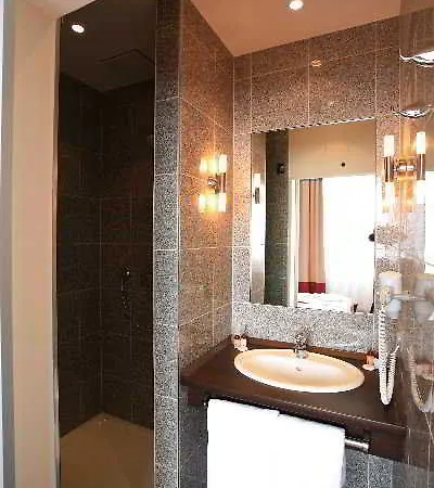 ¿cuáles Son Mejores Cerca De Puerta De Brandeburgo? 3*