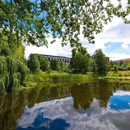 Living Weissensee Aparthotel 4*