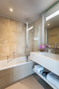 Capri By Fraser Aparthotel 4*