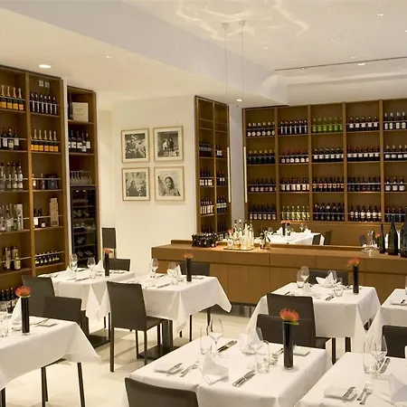 Ellington Hotel 4*