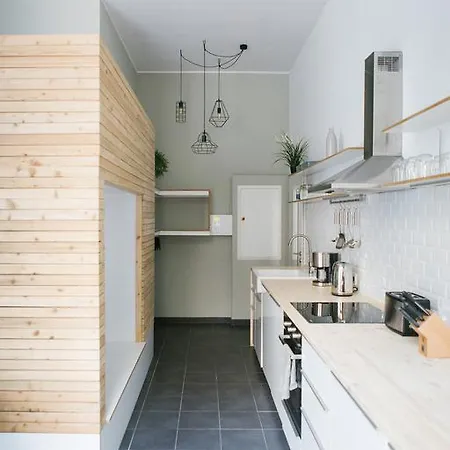 Modern Design Apartment *