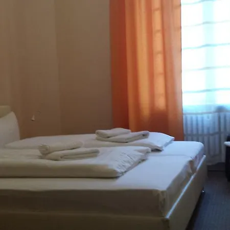 De Ela 2* Berlino