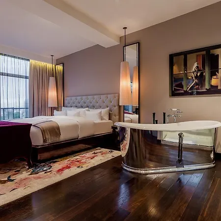 Zoo Hotel