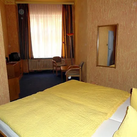 Hotel Graf Pückler 2*