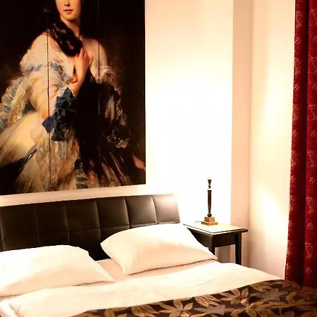 Hotel Garni Kleist Am Kurfuerstendamm 2*