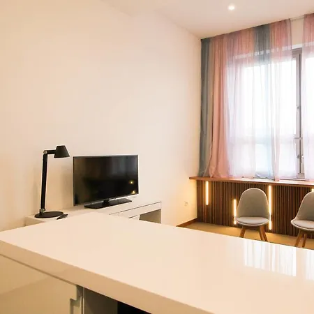H24 Lichtenberg Hotel