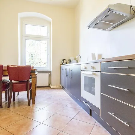 Visage Apartment *