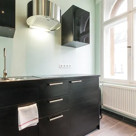 Visage Apartment *