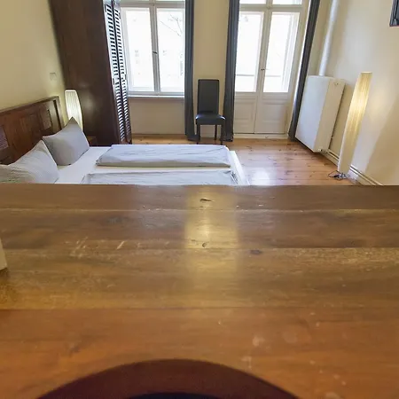 Visage Apartment *