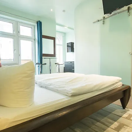 Visage Apartment *