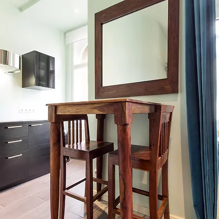 Apartment Visage *