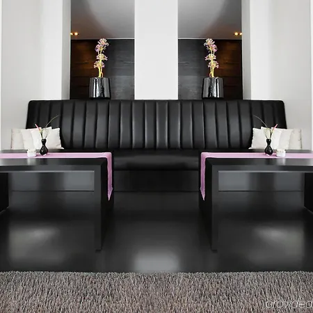 Lindemann's Hotel