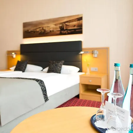 Отель Airporthotel Berlin-adlershof Берлин