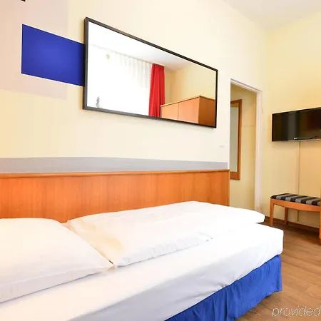 Gallery Hotel