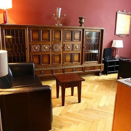 Hotel Am Adenauerplatz 3*