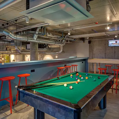 Meininger East Side Gallery Hotel 3*