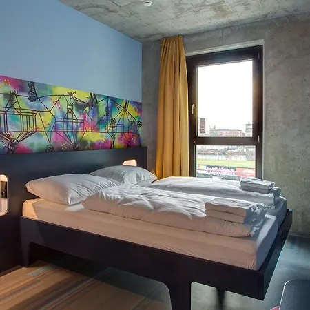 Hotel Meininger East Side Gallery 3*