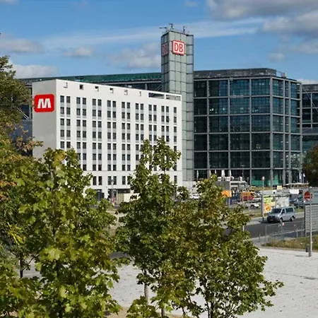 Meininger Hauptbahnhof Hotel 3*