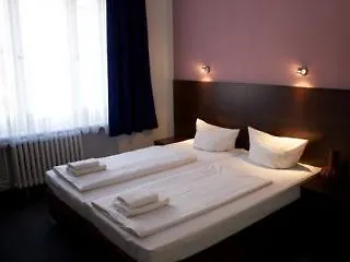 Arta Lenz 3*