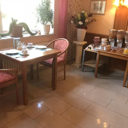Miles Hotel 3*