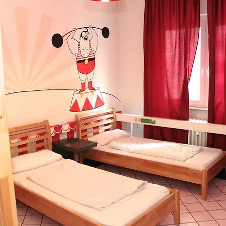 Bed 2 Am Kurfurstendamm Hostal Berlín