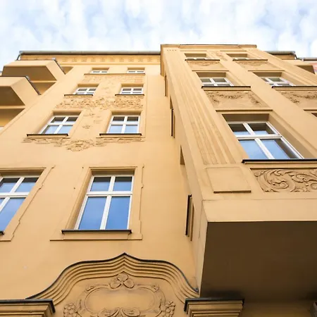 Marie Prenzlauer Berg 2*