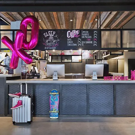 Moxy Humboldthain Park Otel Berlin