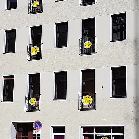 Hotel Happy Go Lucky + Schoneberg Berlijn