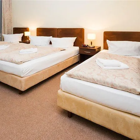 Hotel Upper Kurfuerstendamm 3*