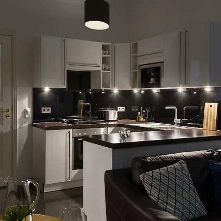 Luxoise Apartament *