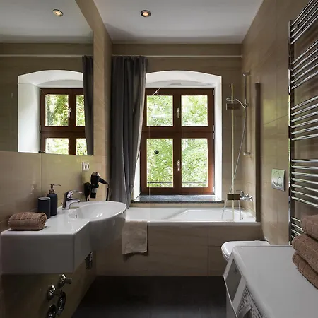Luxoise Apartament *