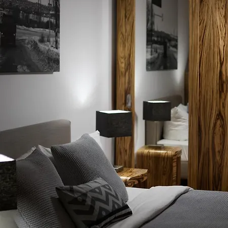 Luxoise Apartament *