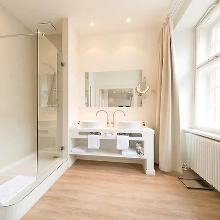 Hotel Ellington 4*