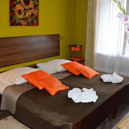 Ingeborg Guest house 2*
