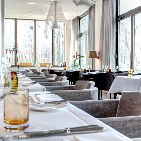 Cosmo Mitte 4*