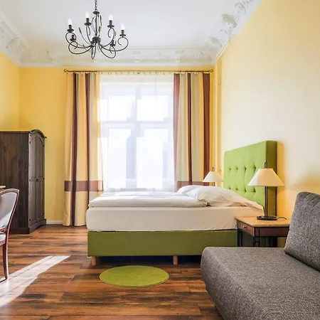 Hotel-pension Michele 2* برلين