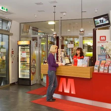 Meininger Alexanderplatz Hotel