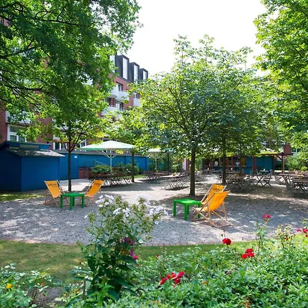 Aparthotel Living Weissensee Berlin