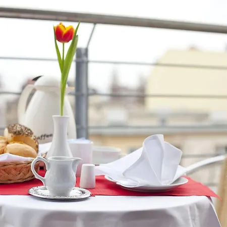 Gallery Hotel