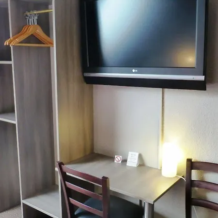 Rehberge Mitte Otel 2*