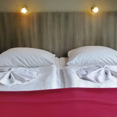 Rehberge Mitte Otel