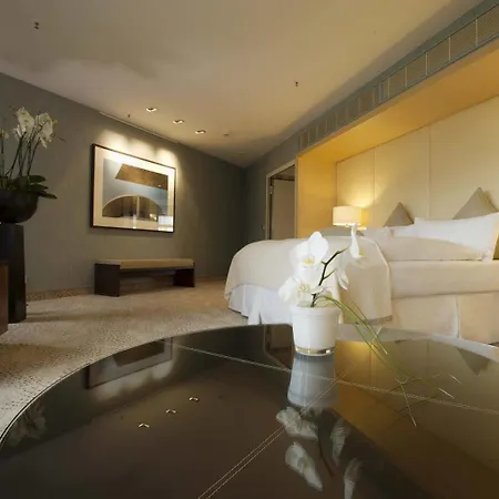 Hotel Sheraton Grand Esplanade 5*