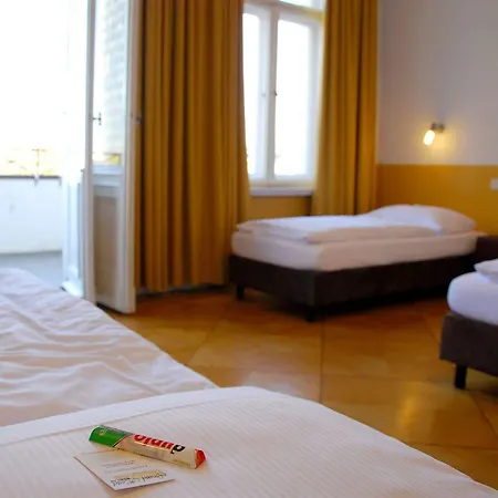 Auberge de jeunesse Grand Classic
