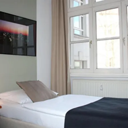 Hotel 38 3*