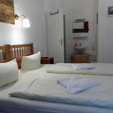 Waizenegger Am Kurfuerstendamm Guest house