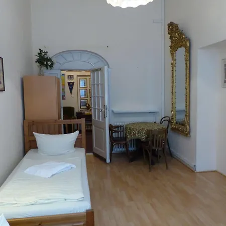 Waizenegger Am Kurfuerstendamm Guest house Berlin