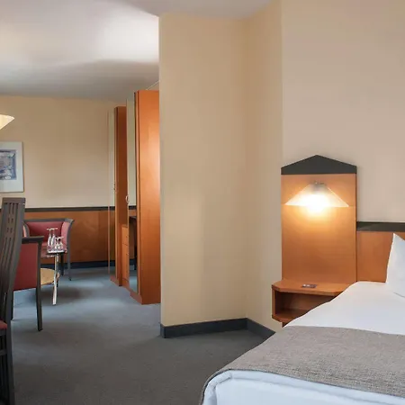 Victor's Residenz-hotel Tegel Hotel 3*