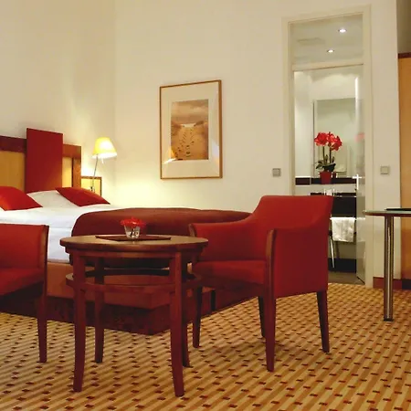 Schoeneberg Otel 3*