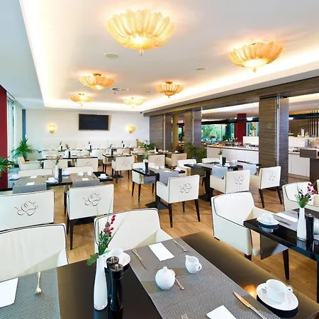 Adrema Hotel 4*