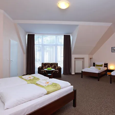 Lebensquelle Am Checkpoint Charlie 3* Berlin